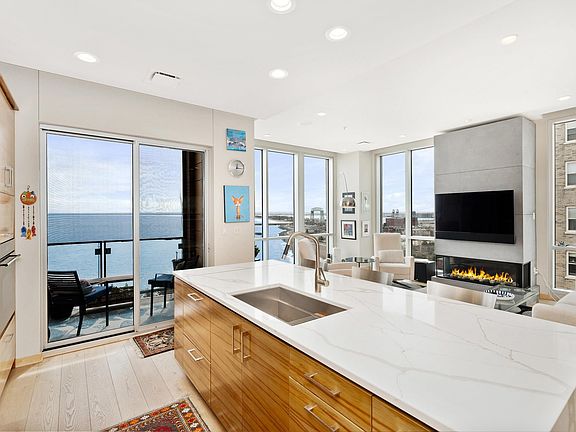 3rd image of 311 E Superior St #1006