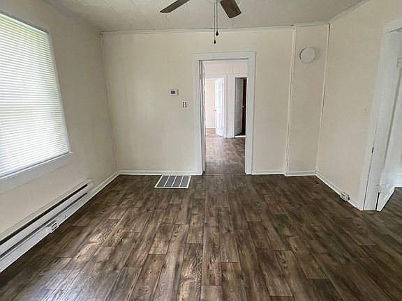3rd image of 319 Washington St