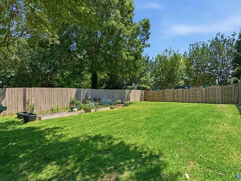 2704 Hampton Cove Way SE — Photo 5