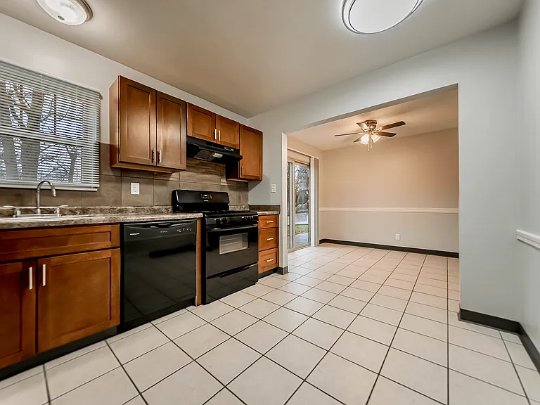 River Run Apartments — Photo 6