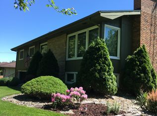 945 Miller Dr, Quincy, MI 49082