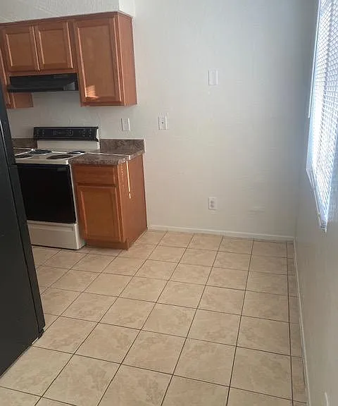 Dining Area - empty