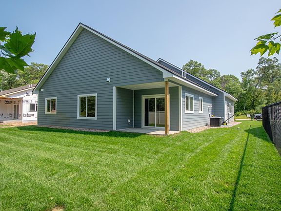 3rd image of 30949 Gopher Ln