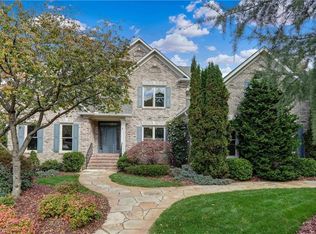 8 Cross Vine Cv, Greensboro, NC 27455