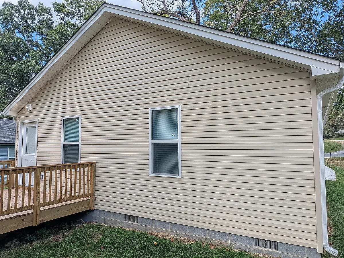 3 bed, 1150 sqft, $1,800 — Photo 4