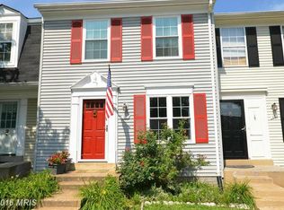 18 Clinton Ct, Sterling, VA 20165