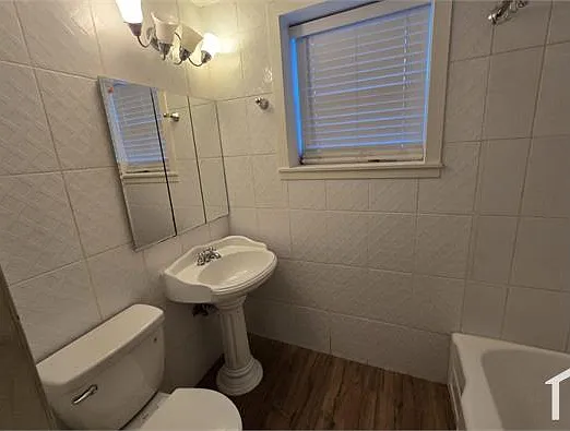 1 bed, 1000 sqft, $1,600 — Photo 3
