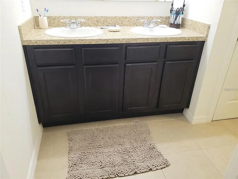 138 Lazy Willow Dr — Photo 11