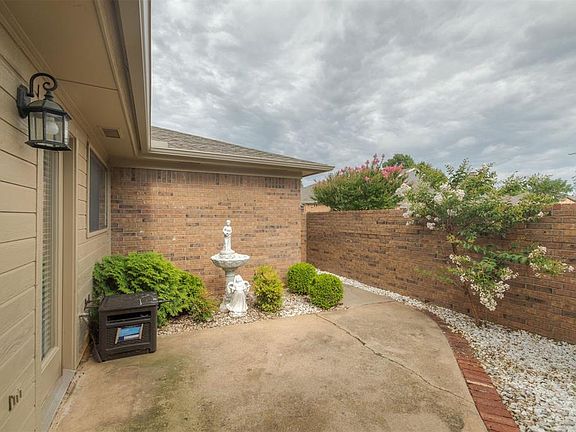 5th image of 12210 High Meadow Ct