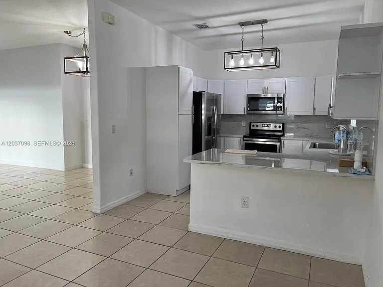 6101 SW 159th Ct #0 — Photo 3