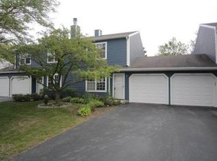 2037 Countryside Ln, Round Lake Beach, IL 60073