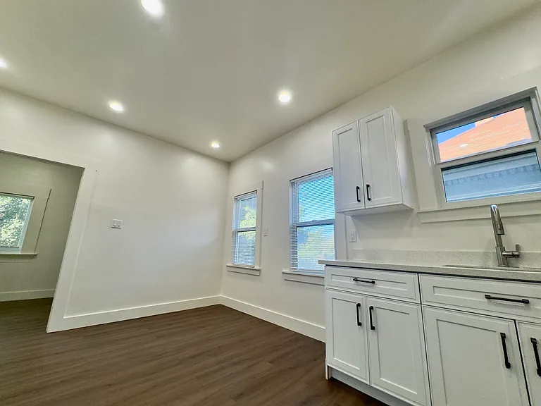 1303 Adeline St — Photo 34
