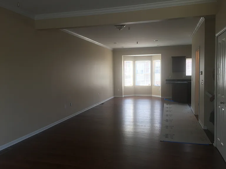 23001 Parkview Dr — Photo 12