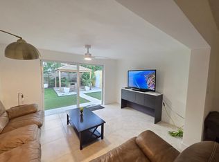 806 NE 4th St #ID1336776P, Hallandale, FL 33009