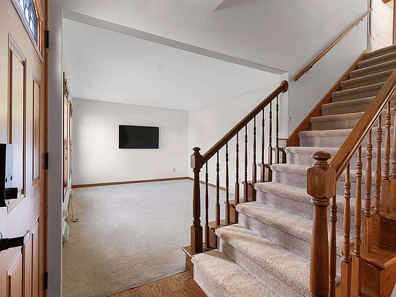 5th image of 1934 Pike Ln