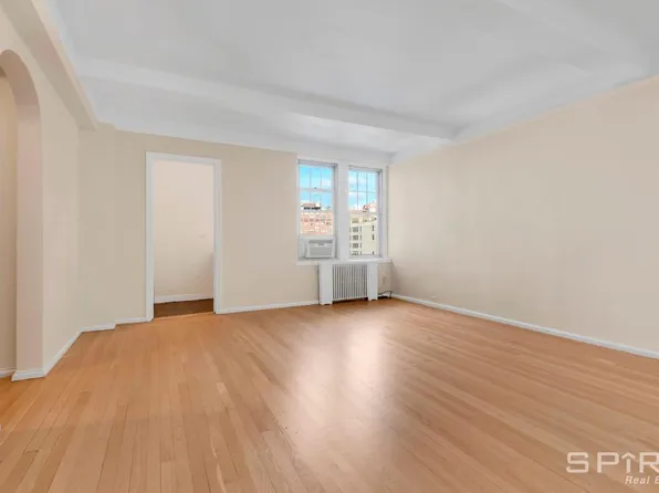 299 West 12th Street image 1 of 14