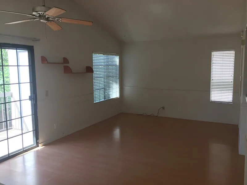 2 bed, 872 sqft, $2,900 — Photo 2