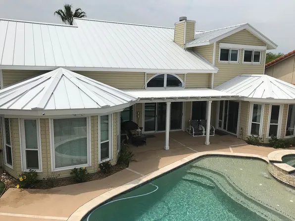 15654 Three Fathoms Bank Dr, Corpus Christi, TX 78418