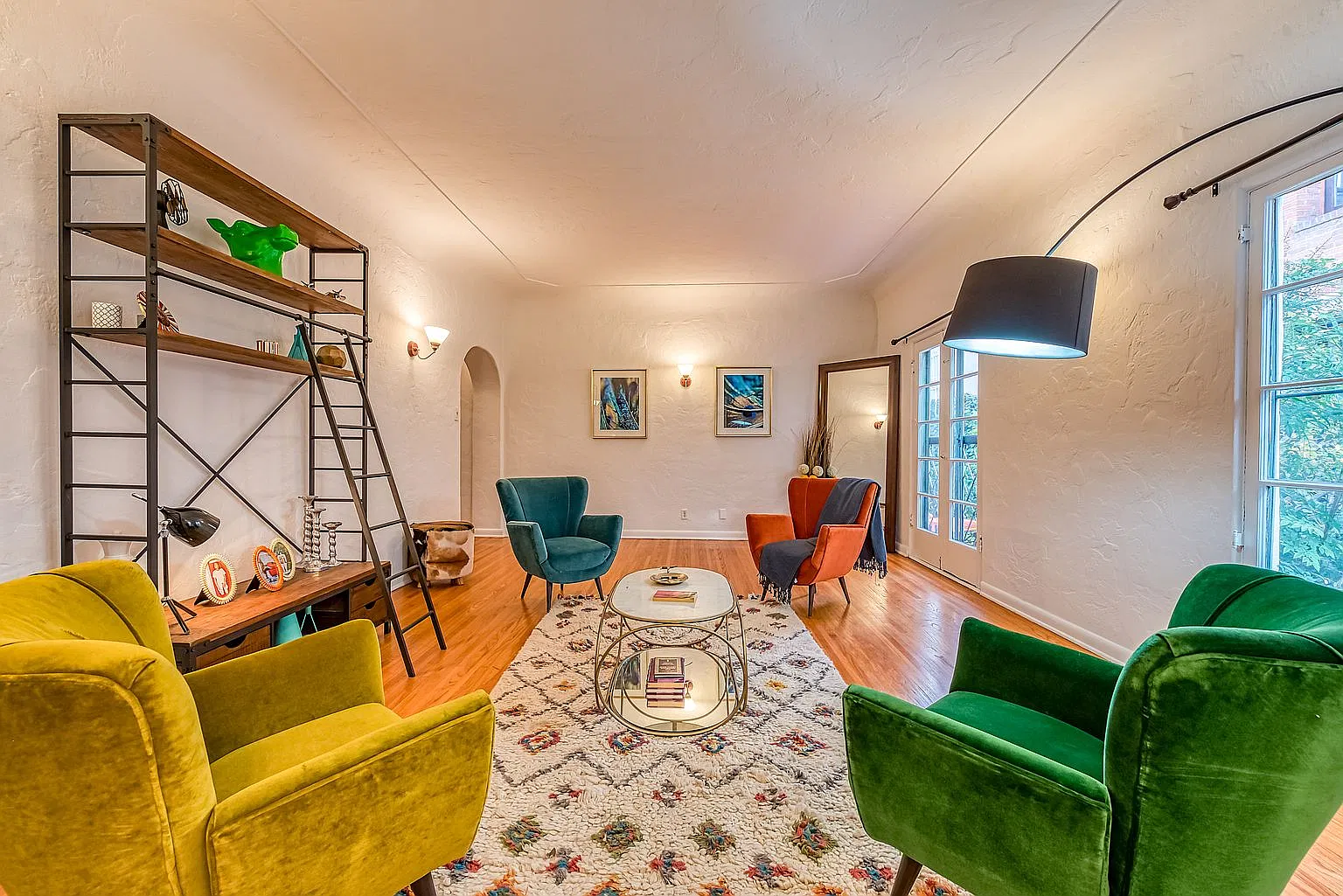 2 bed, 1200 sqft, $3,350 — Photo 4