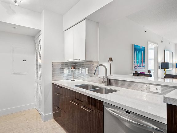 5th image of 347 N New River Drive #602
