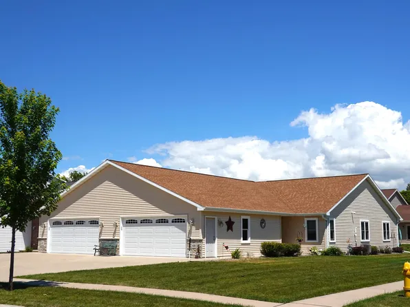 429 Greenbriar Ave, Fond Du Lac, WI 54935