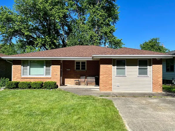 205 N Monroe St, Flanagan, IL 61740