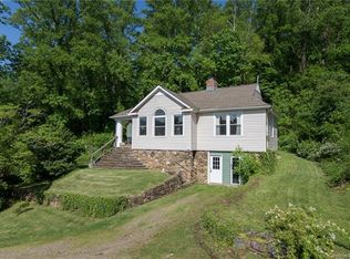 111 Azalea Ave, Swannanoa, NC 28778