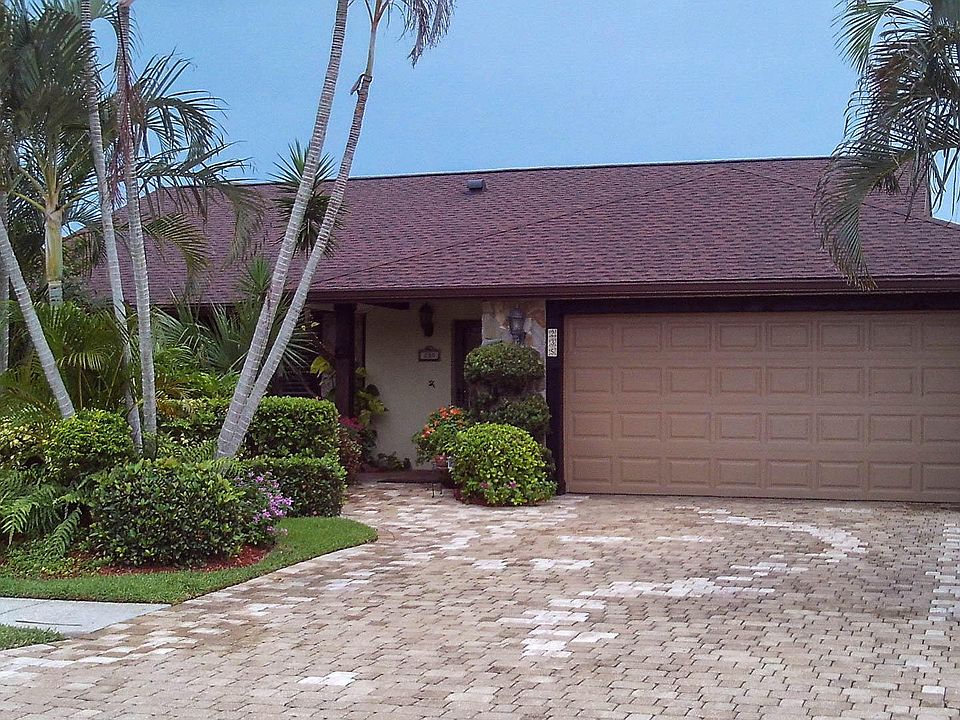 1st image of 235 Malaga Ct