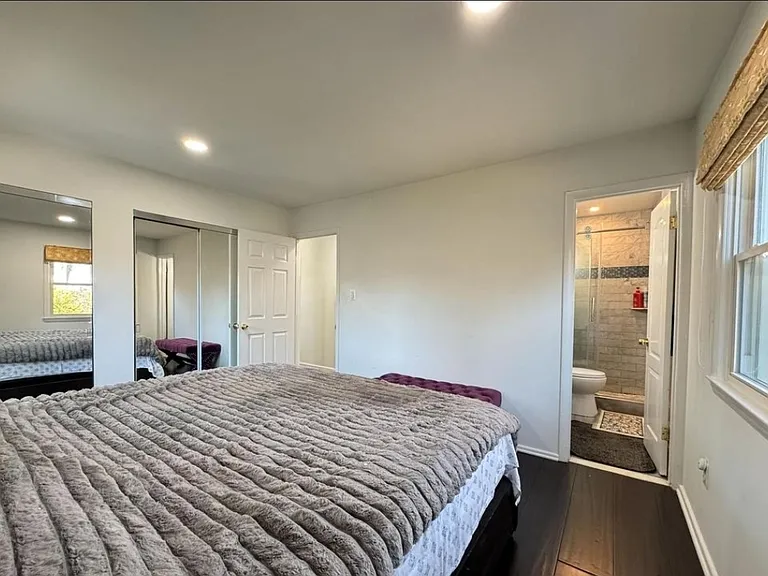 131 Casmar St SE — Photo 15