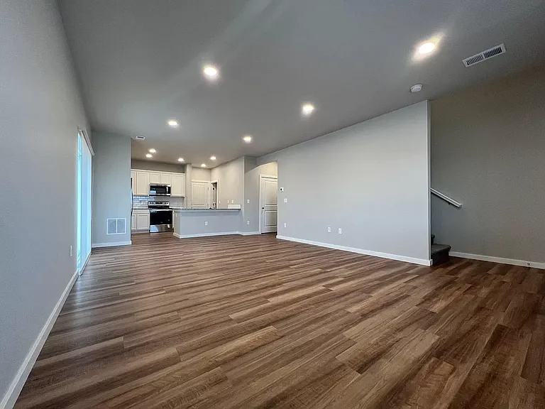3655 Ronald Reagan Ave — Photo 13