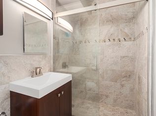 240 E 46th St APT 1A, New York, NY 10017