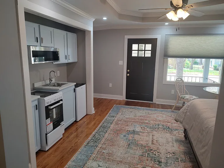 10 Stephenson Ave #A — Photo 6