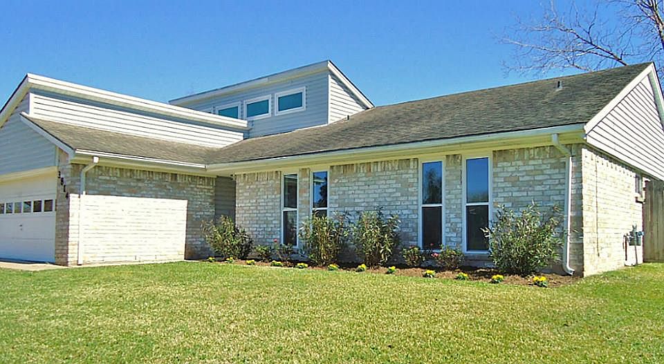1st image of 3814 Downing Cir