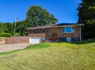 1405 Country Club Rd, Atchison, KS 66002