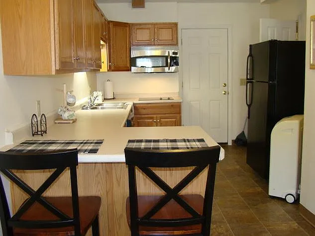 35B W Allen St #A — Photo 15