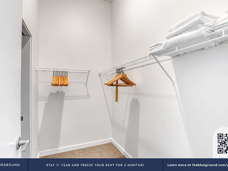 Walk-in Closet