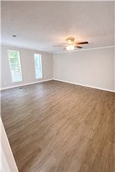 5th image of 1611 E Henry St #B