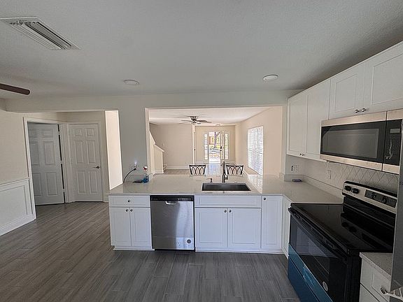 4th image of 1764 Oak Spring Dr