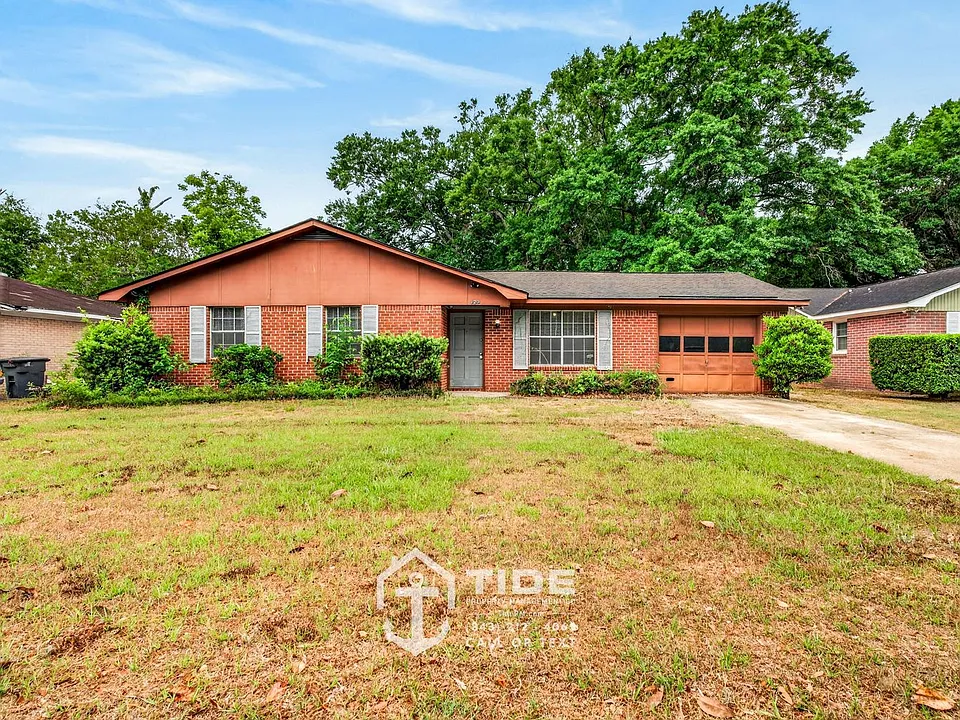 123 E Edgefield Dr