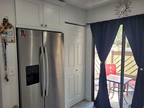 5th image of 43 Copperpod Ct
