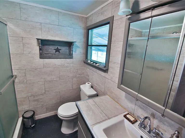 8 Cross Roads Dr — Photo 15