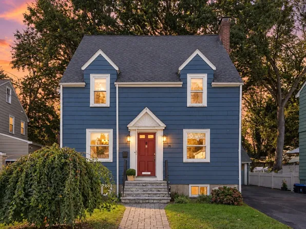 25 Wildwood Rd, Medford, MA 02155