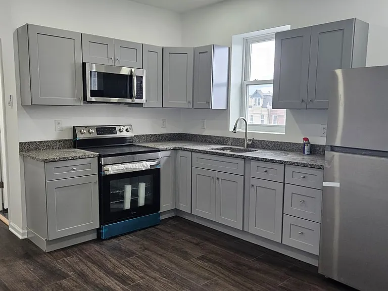 709 N 7th St #2 — Photo 2