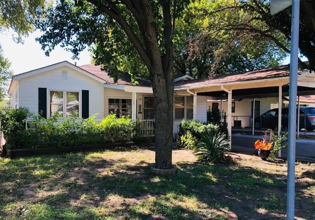 3 bed, 1900 sqft, $1,100 — Photo 4