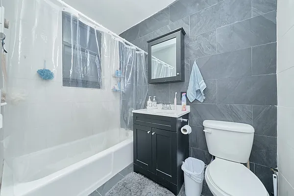 Rented by Living New York | media 18