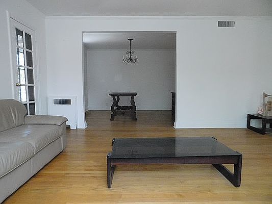 3rd image of 64-15 Dieterle Cres Floor 1
