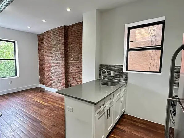 84 Somers Street image 1 of 11