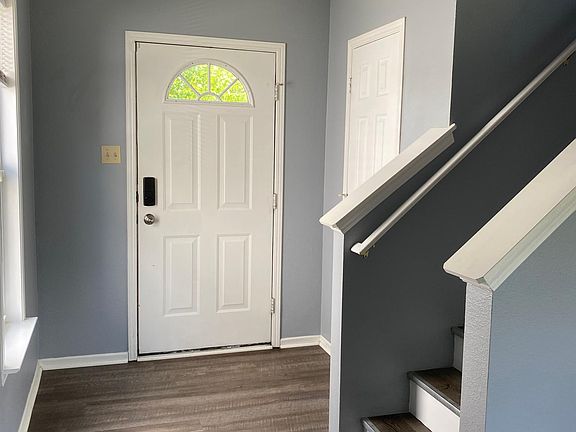 3rd image of 10234 Golden Dr