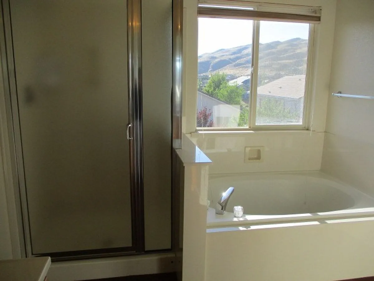 Building Photo - 2615 Glen Eagles Dr