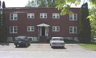 2nd image of 200 Woodford St APT 1